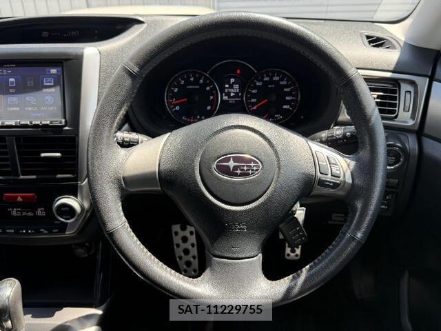Subaru FORESTER 2012-01 7218728-14