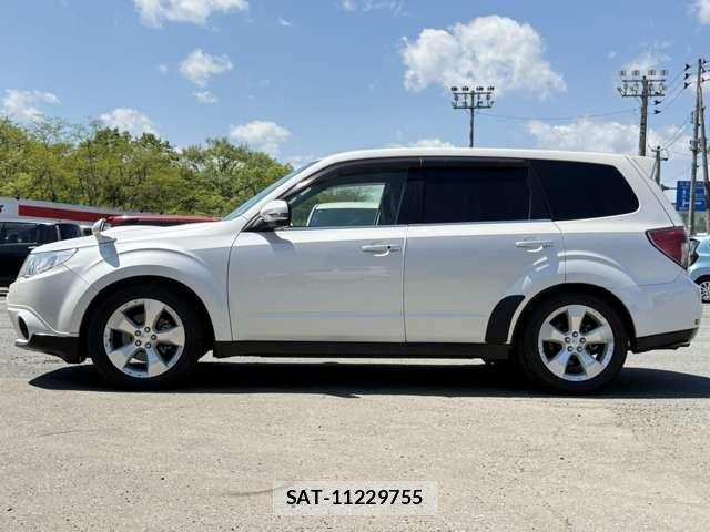 Subaru FORESTER 2012-01 7218728-23