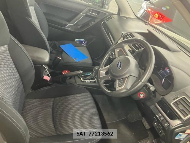 Subaru FORESTER 2017-06 7218781-13