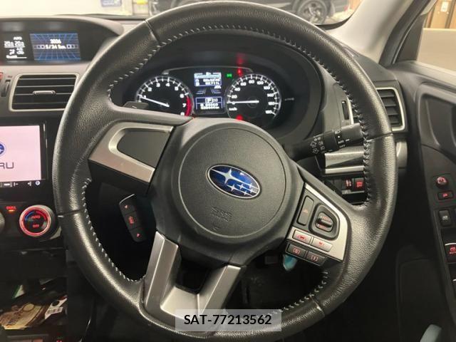 Subaru FORESTER 2017-06 7218781-15