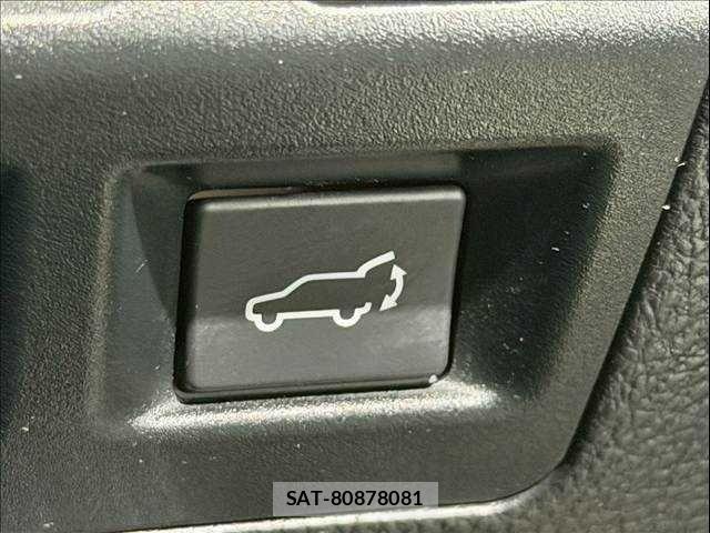Subaru FORESTER 2016-08 7218773-23