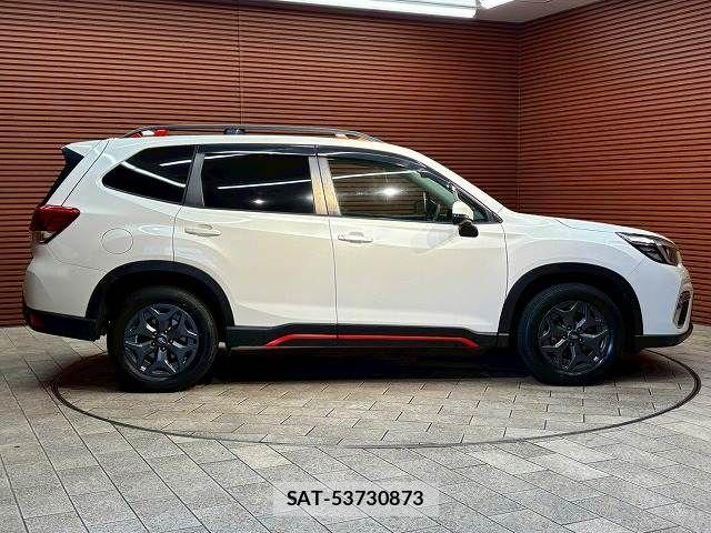 Subaru FORESTER 2018-11 7218789-17