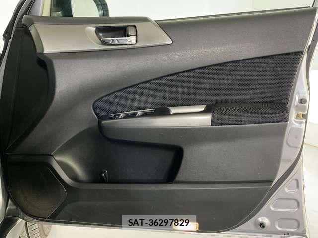 Subaru FORESTER 2011-03 7218722-13