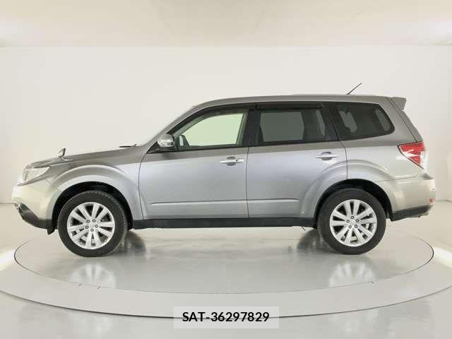 Subaru FORESTER 2011-03 7218722-2