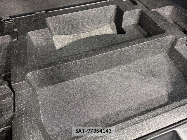 Subaru FORESTER 2017-06 7218777-19