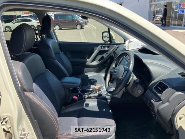 Subaru FORESTER 2015-03 7218753-12