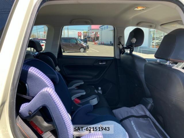 Subaru FORESTER 2015-03 7218753-16