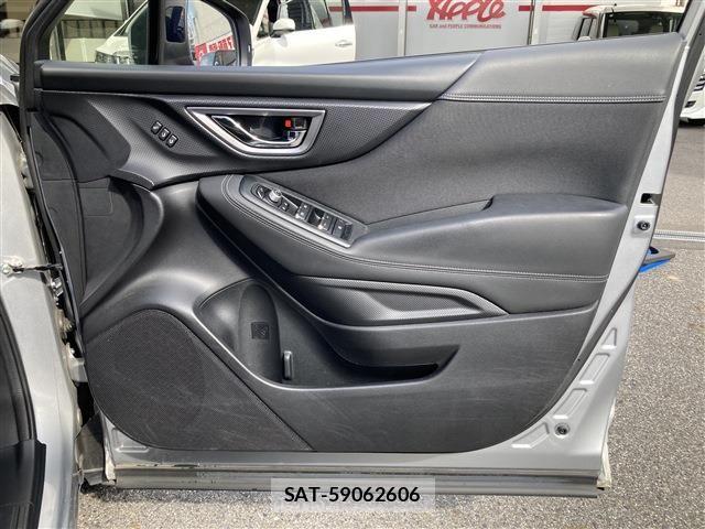 Subaru FORESTER 2018-10 7218785-10