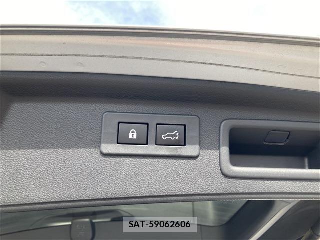 Subaru FORESTER 2018-10 7218785-13