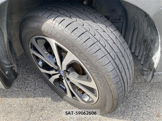 Subaru FORESTER 2018-10 7218785-16