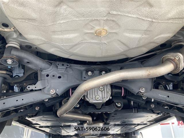 Subaru FORESTER 2018-10 7218785-17