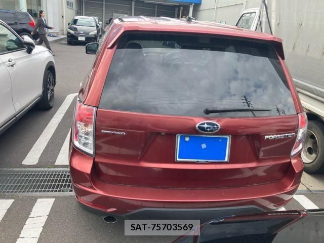 Subaru FORESTER 2012-04 7218725-6