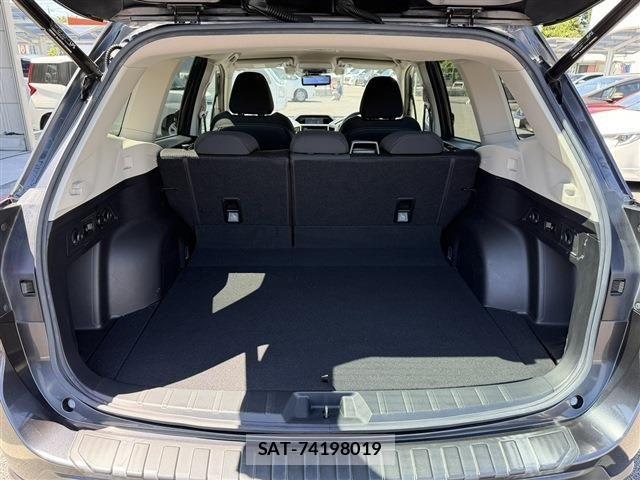 Subaru FORESTER 2018-07 7218786-16