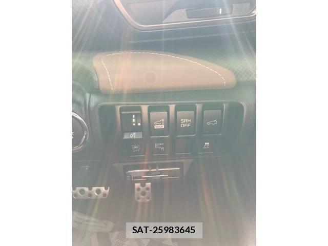 Subaru FORESTER 2022-04 7218812-16