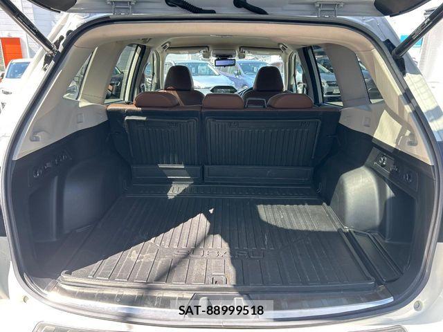 Subaru FORESTER 2019-05 7218793-10