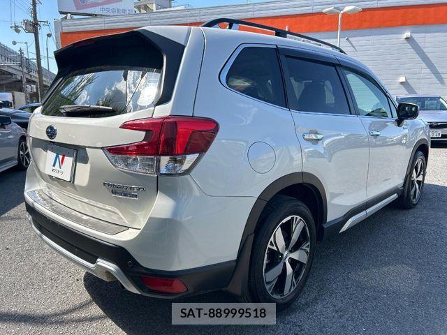 Subaru FORESTER 2019-05 7218793-16