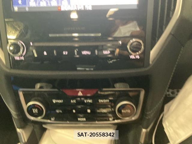Subaru FORESTER 2019-09 7250844-13
