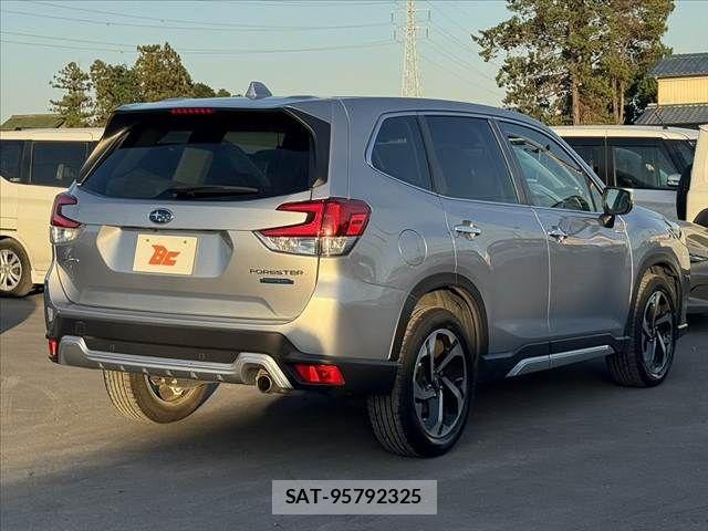 Subaru FORESTER 2022-11 7250824-14