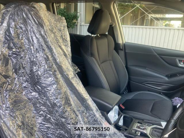Subaru FORESTER 2019-03 7271911-12