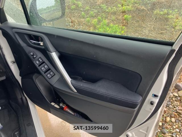 Subaru FORESTER 2013-10 7271915-12