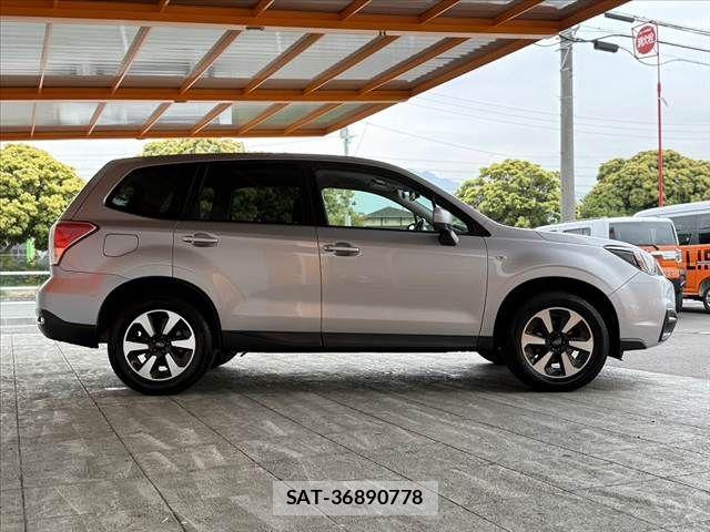 Subaru FORESTER 2017-08 7327145-10