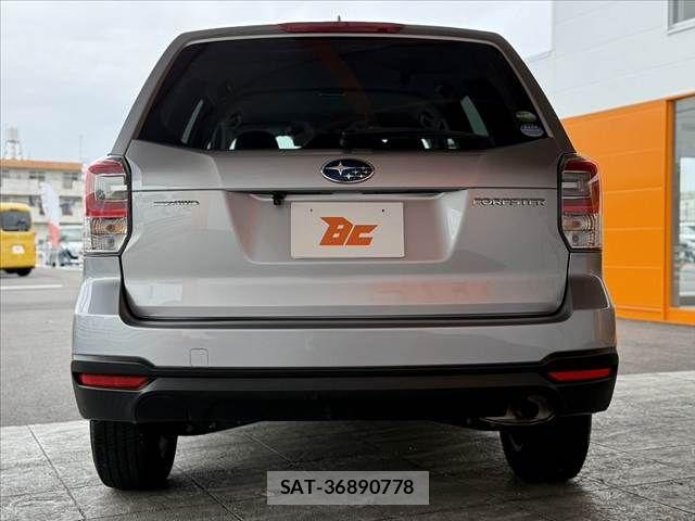 Subaru FORESTER 2017-08 7327145-13