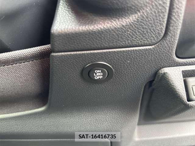 Subaru FORESTER 2022-02 7327112-17