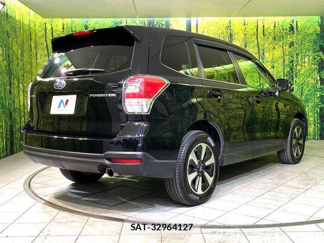 Subaru FORESTER 2017-05 7327141-16