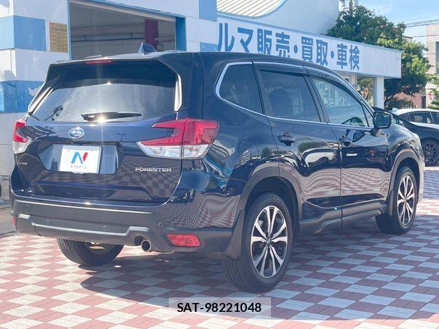Subaru FORESTER 2019-11 7327131-16