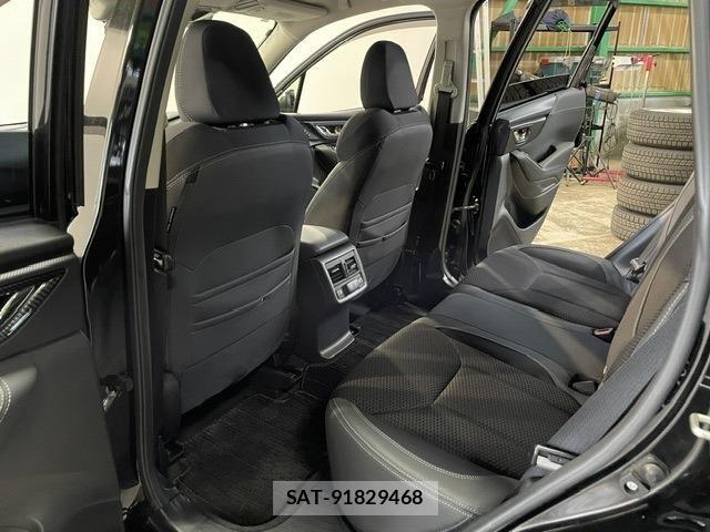 Subaru FORESTER 2019-05 7357825-13