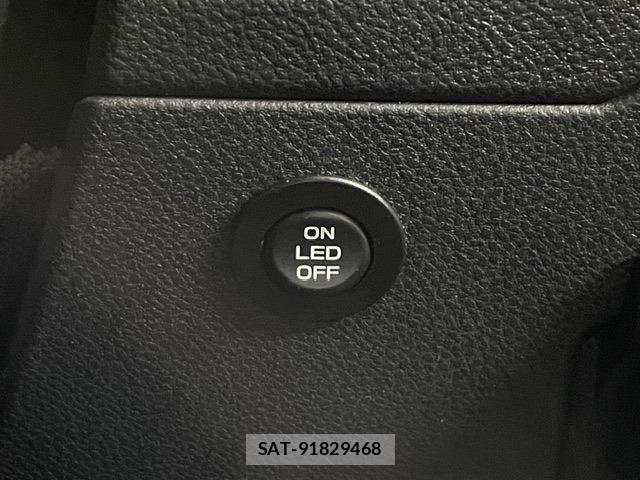Subaru FORESTER 2019-05 7357825-28