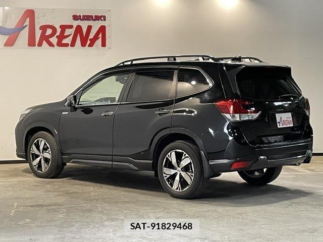 Subaru FORESTER 2019-05 7357825-5