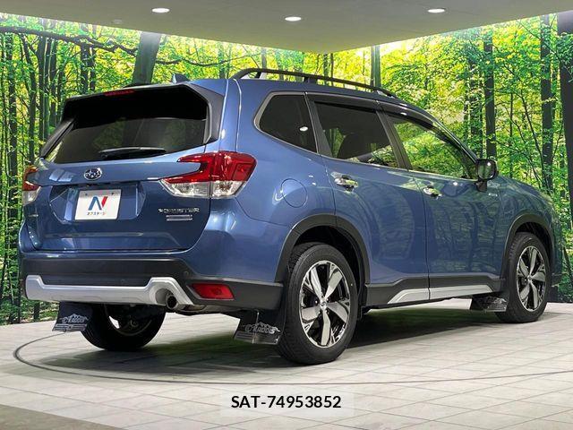 Subaru FORESTER 2019-05 7357822-17