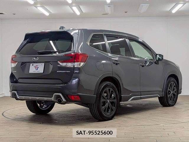Subaru FORESTER 2021-01 7357812-15