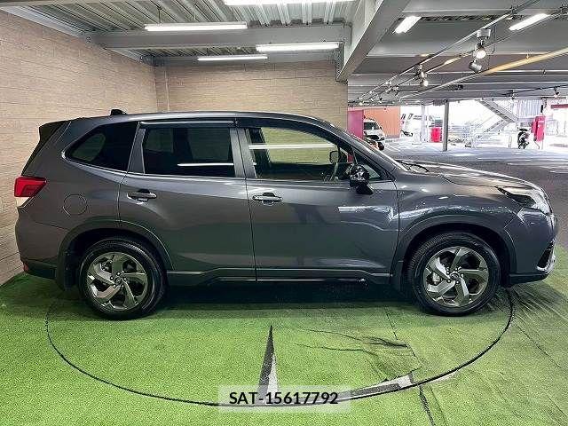 Subaru FORESTER 2023-01 7357809-17