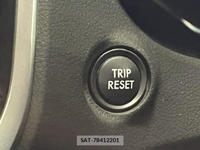 Subaru FORESTER 2019-03 7357824-26