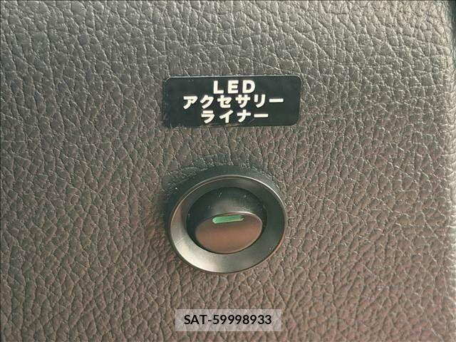 Subaru FORESTER 2013-05 7392217-27