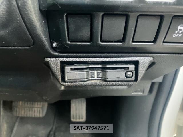 Subaru FORESTER 2022-08 7392189-24