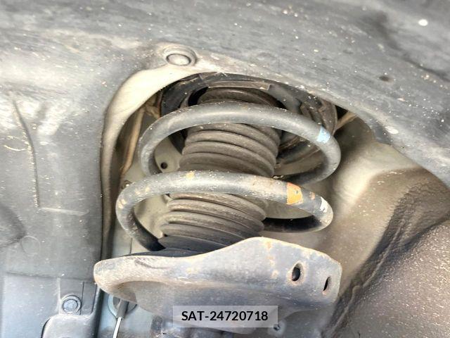 Subaru FORESTER 2017-08 7392204-18