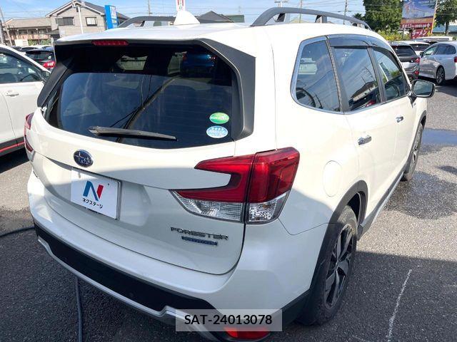 Subaru FORESTER 2019-12 7392198-16