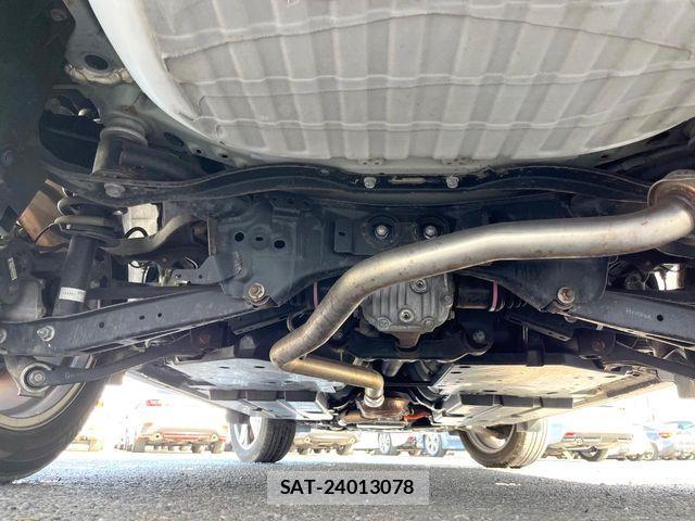 Subaru FORESTER 2019-12 7392198-18