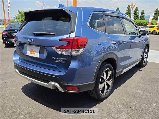 Subaru FORESTER 2018-10 7454382-12
