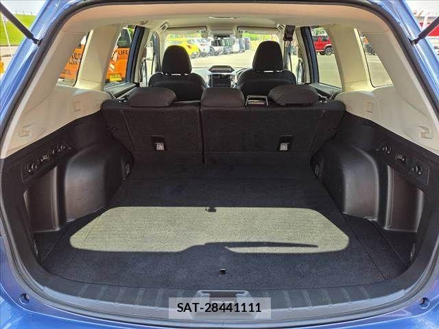 Subaru FORESTER 2018-10 7454382-19