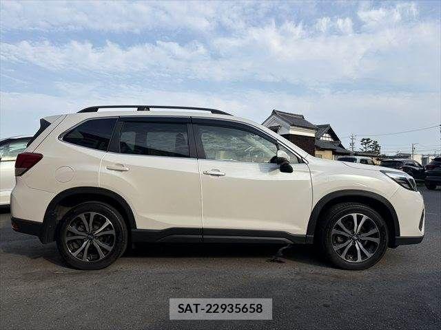 Subaru FORESTER 2018-09 7454393-17