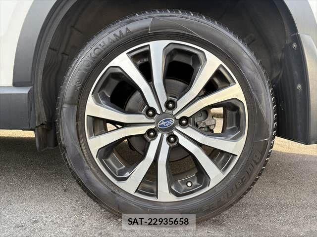 Subaru FORESTER 2018-09 7454393-28