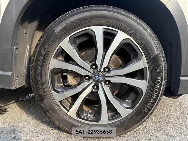 Subaru FORESTER 2018-09 7454393-29
