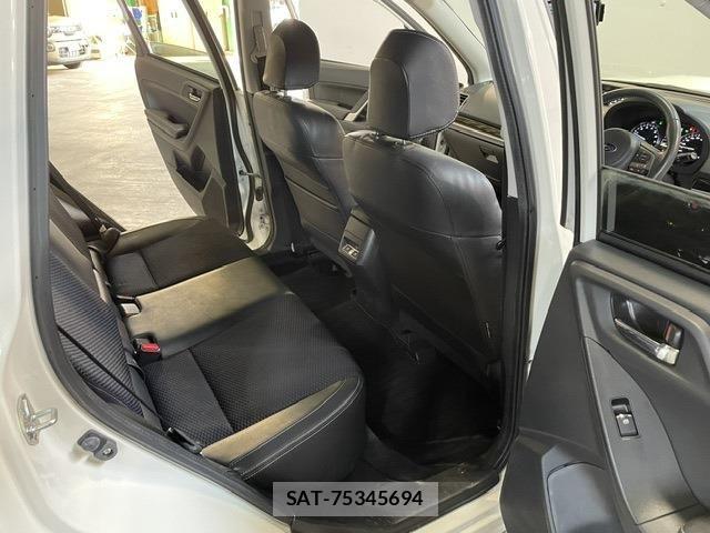 Subaru FORESTER 2016-05 7454394-11