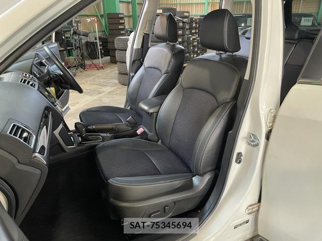 Subaru FORESTER 2016-05 7454394-15