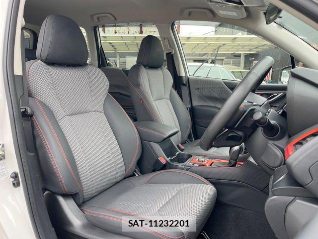 Subaru FORESTER 2019-01 7454374-11