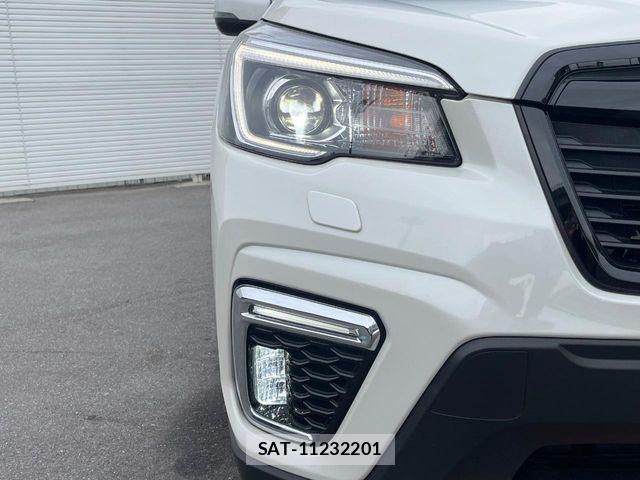 Subaru FORESTER 2019-01 7454374-16